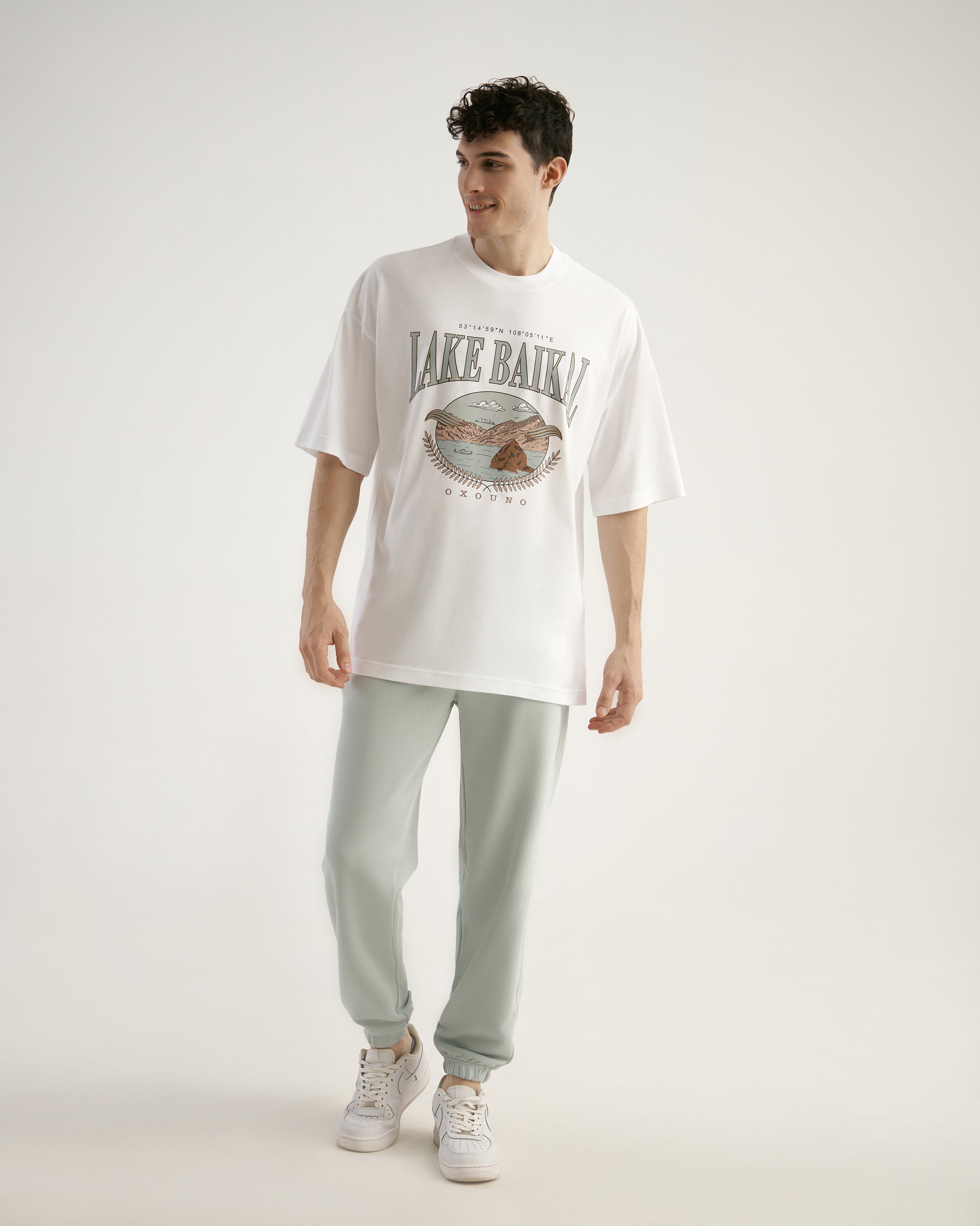 Мерч для российского бренда одежды OXOUNO — Изображение №10 — Брендинг на Dprofile