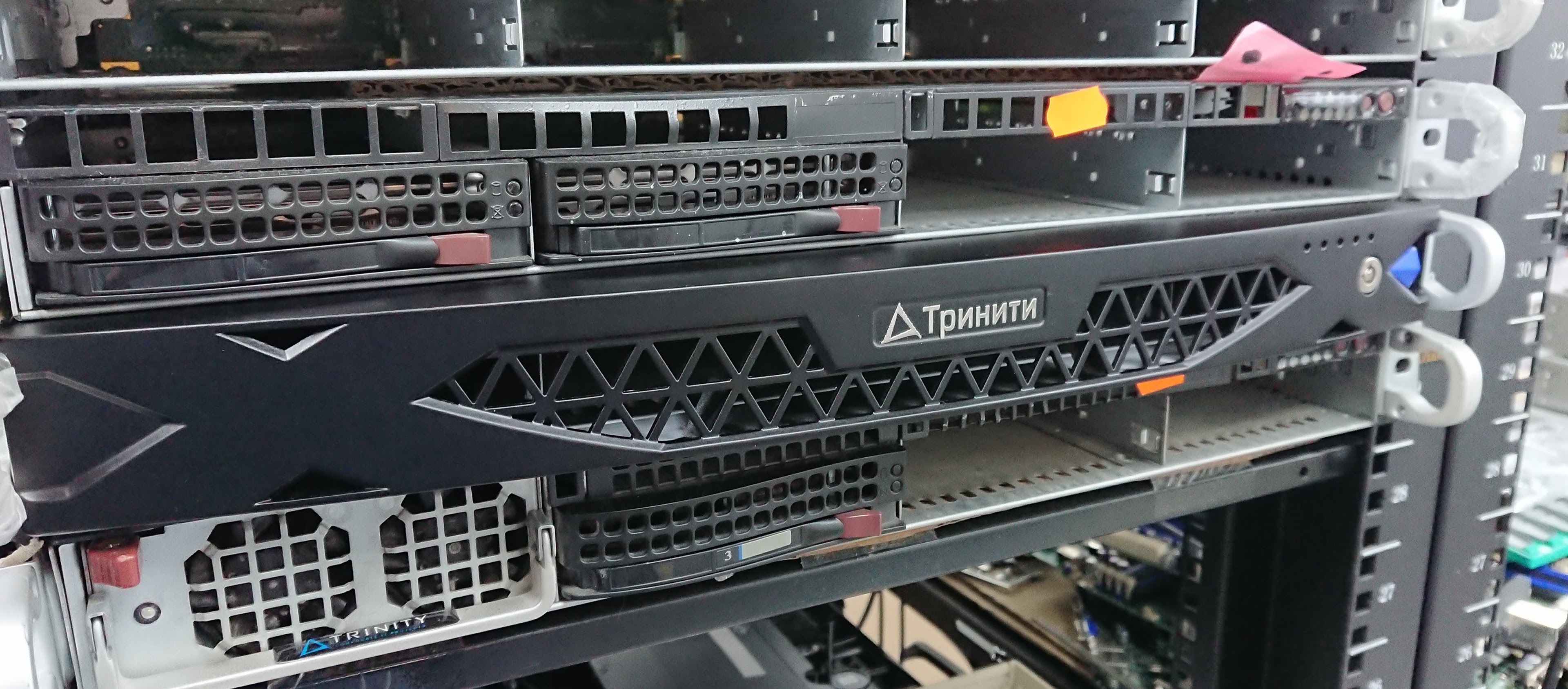 Trinity server bezel — Изображение №11 — 3D на Dprofile