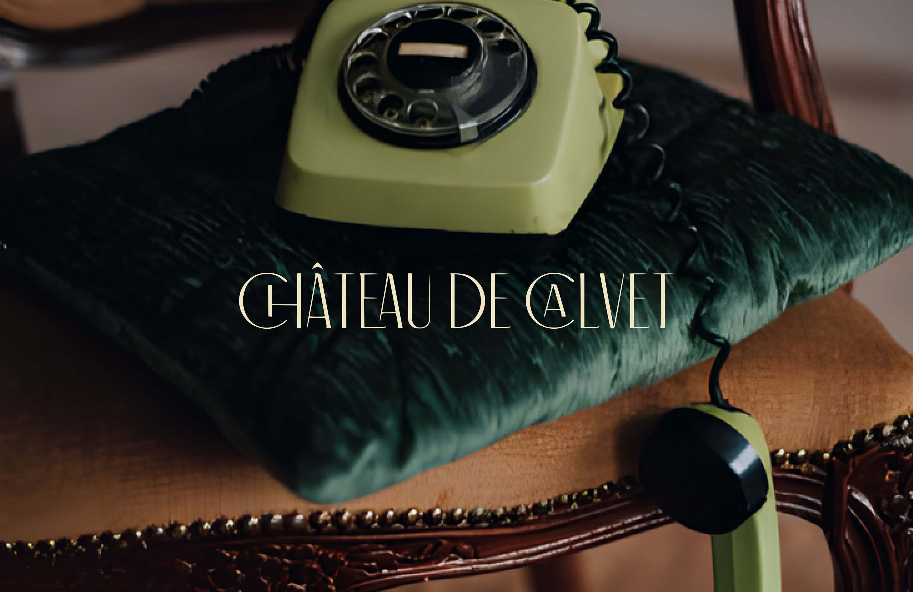 Айдентика соц сетей для отеля во Франции Chateau de Calvet — Изображение №1 — Брендинг, Маркетинг на Dprofile