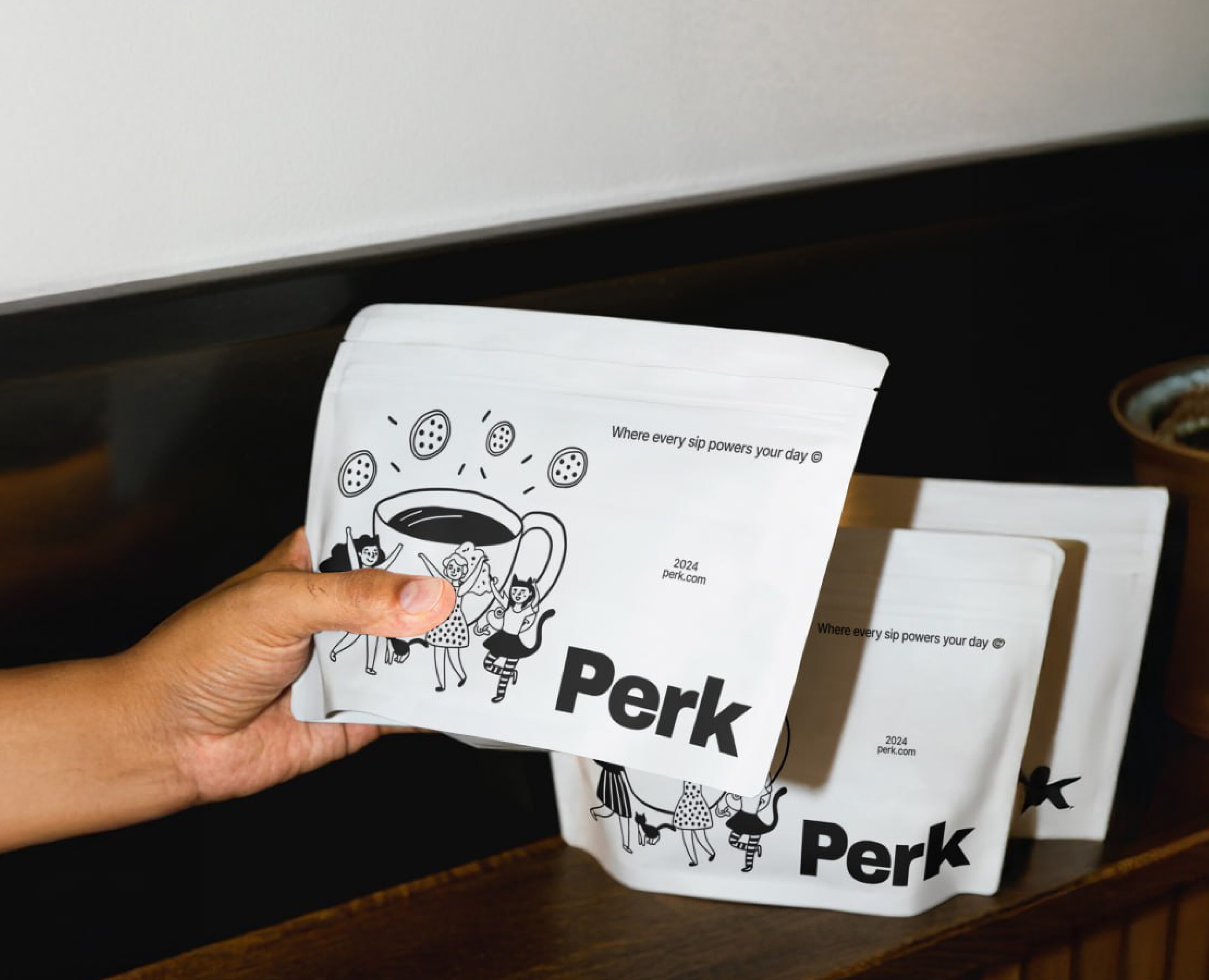 Логотип Фирменный стиль КОФЕ brand Perking coffee УПАКОВКА на Dprofile
