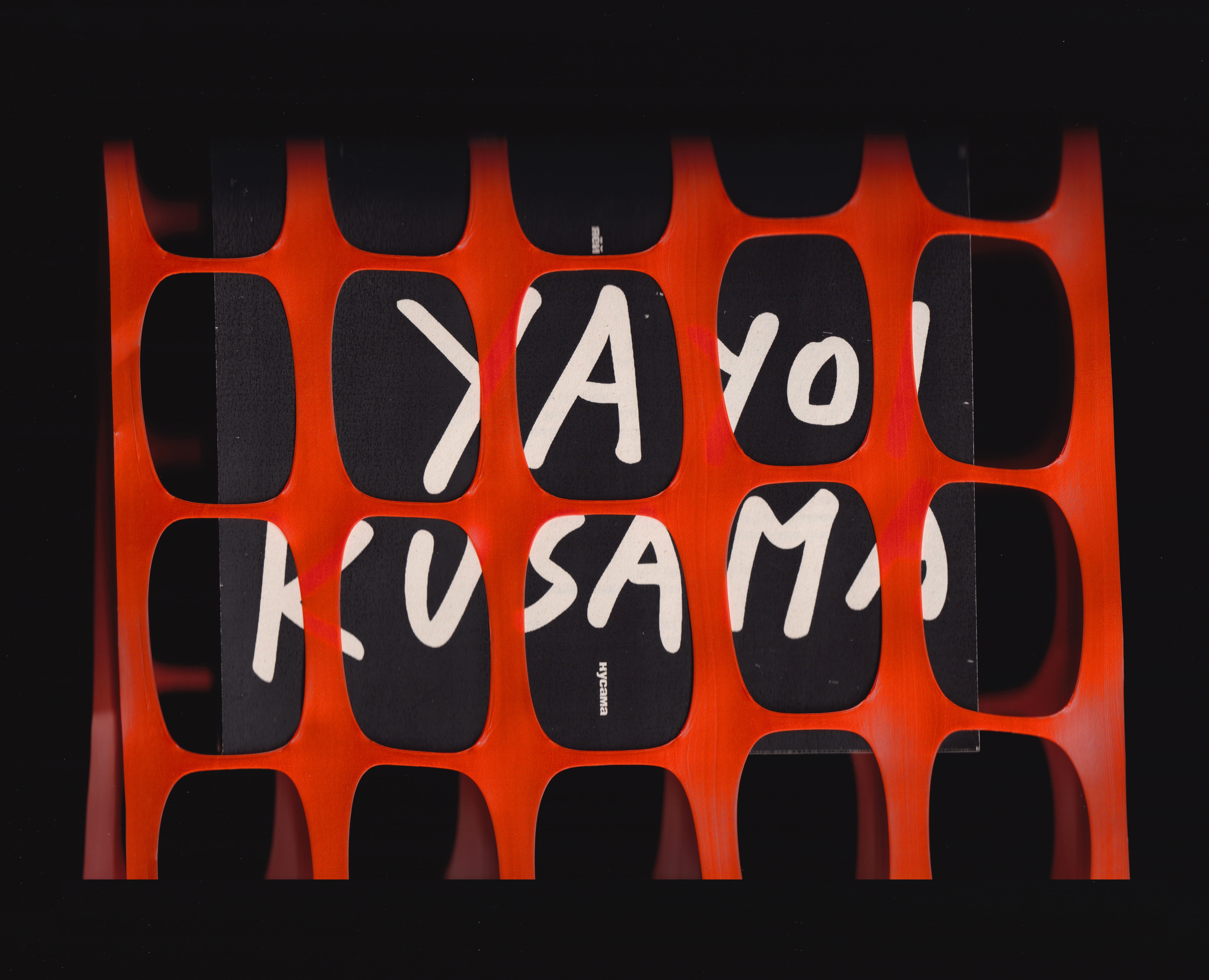 Zine Yayoi Kusama — Графика на Dprofile