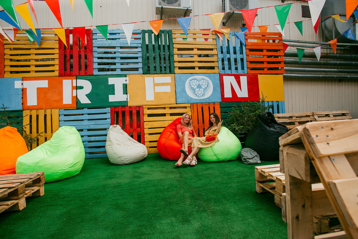 TRIFON FACTORY | Festival identitiy — Изображение №31 — Брендинг, Маркетинг на Dprofile
