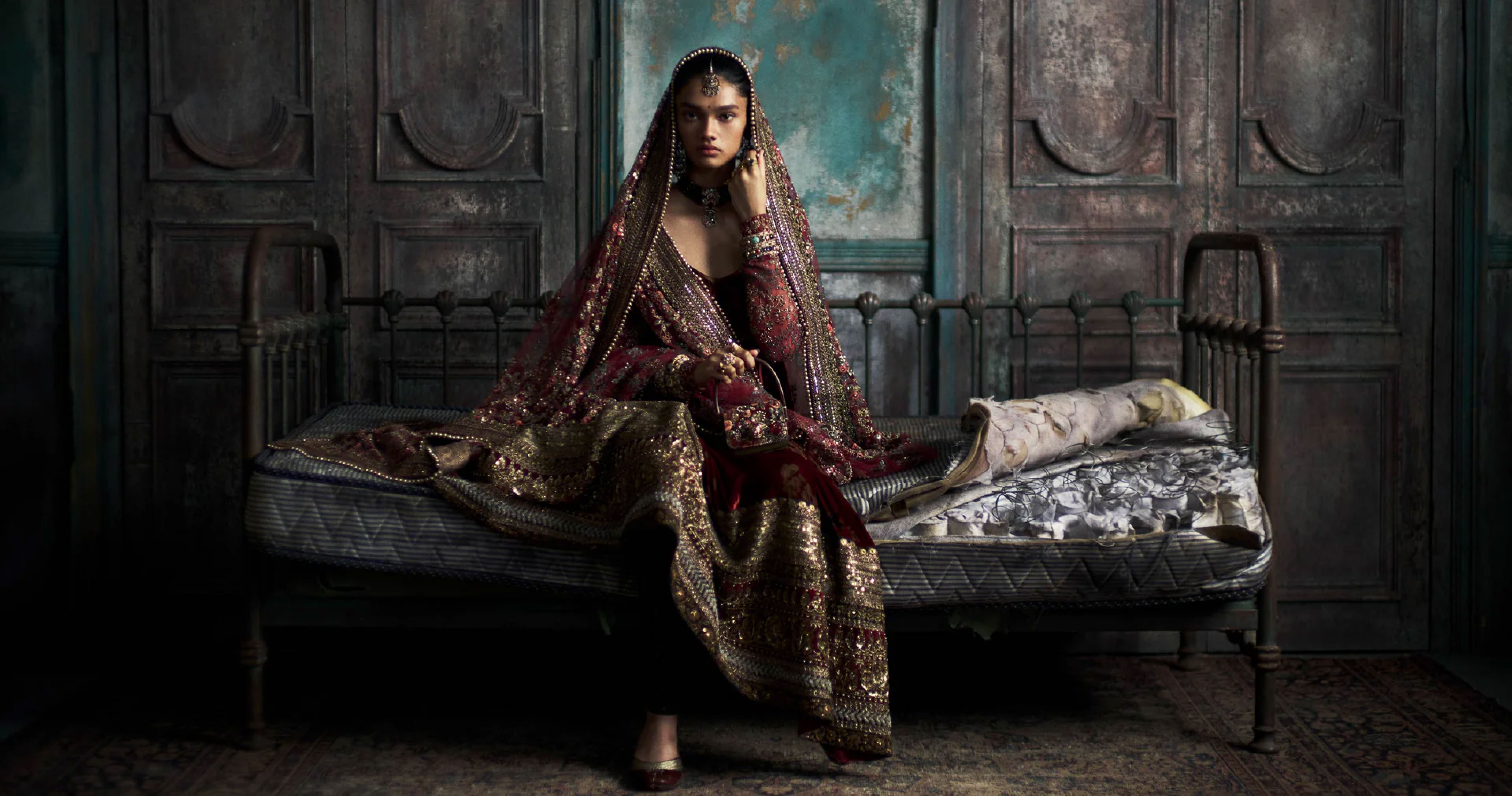 Sabyasachi clutch online store — Изображение №6 — Интерфейсы на Dprofile