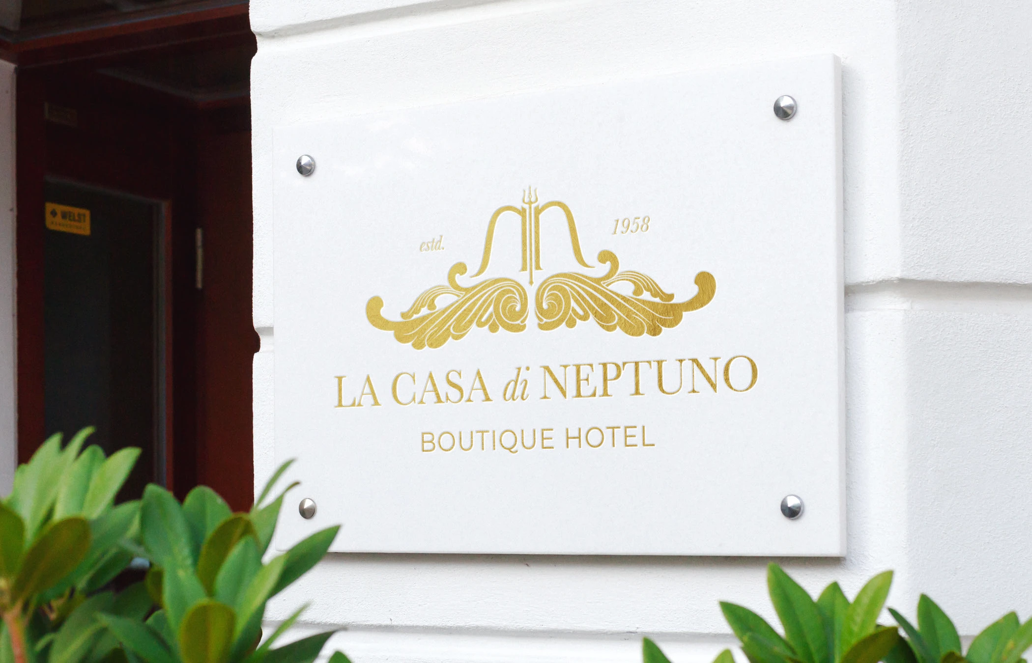 La casa di Neptuno boutique hotel brand identity — Изображение №12 — Брендинг на Dprofile
