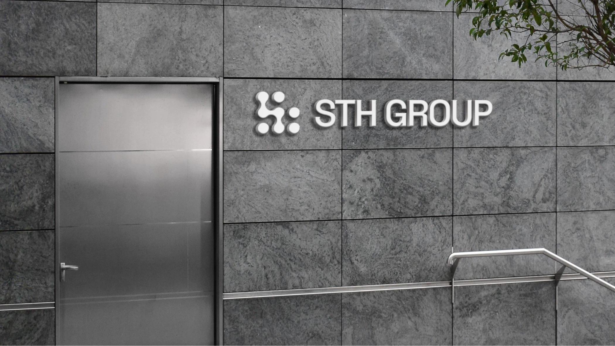 Брендинг «STH Group» — Изображение №3 — Брендинг на Dprofile