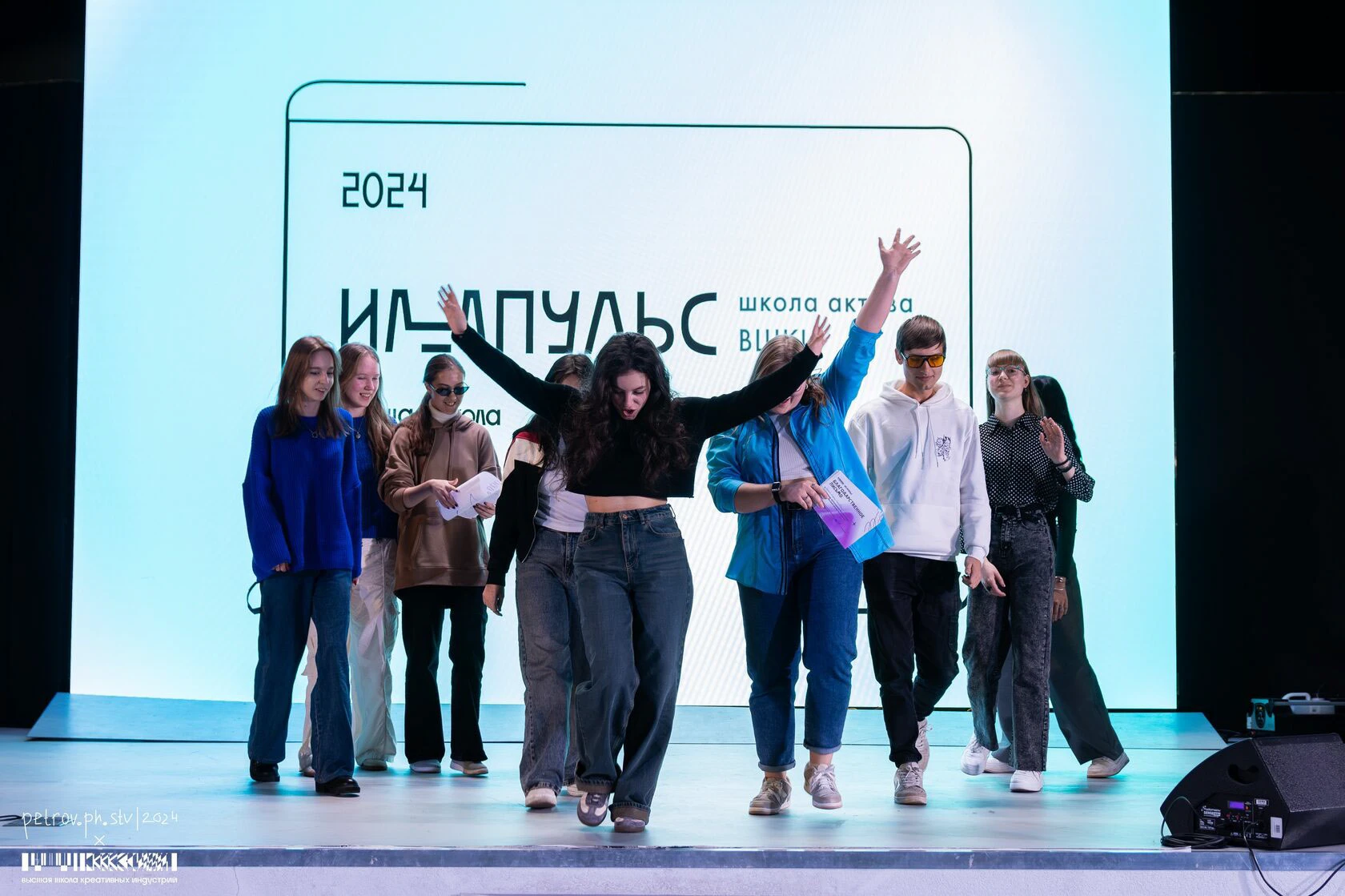 Видеофутажи для мероприятий ВШКИ 2024–2025 — Изображение №4 — Анимация на Dprofile