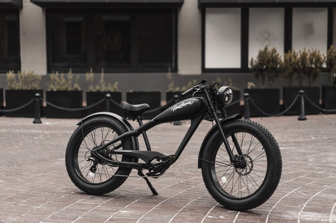 Heartbreaker - EBike lettering logotype — Изображение №69 — Брендинг, Графика на Dprofile
