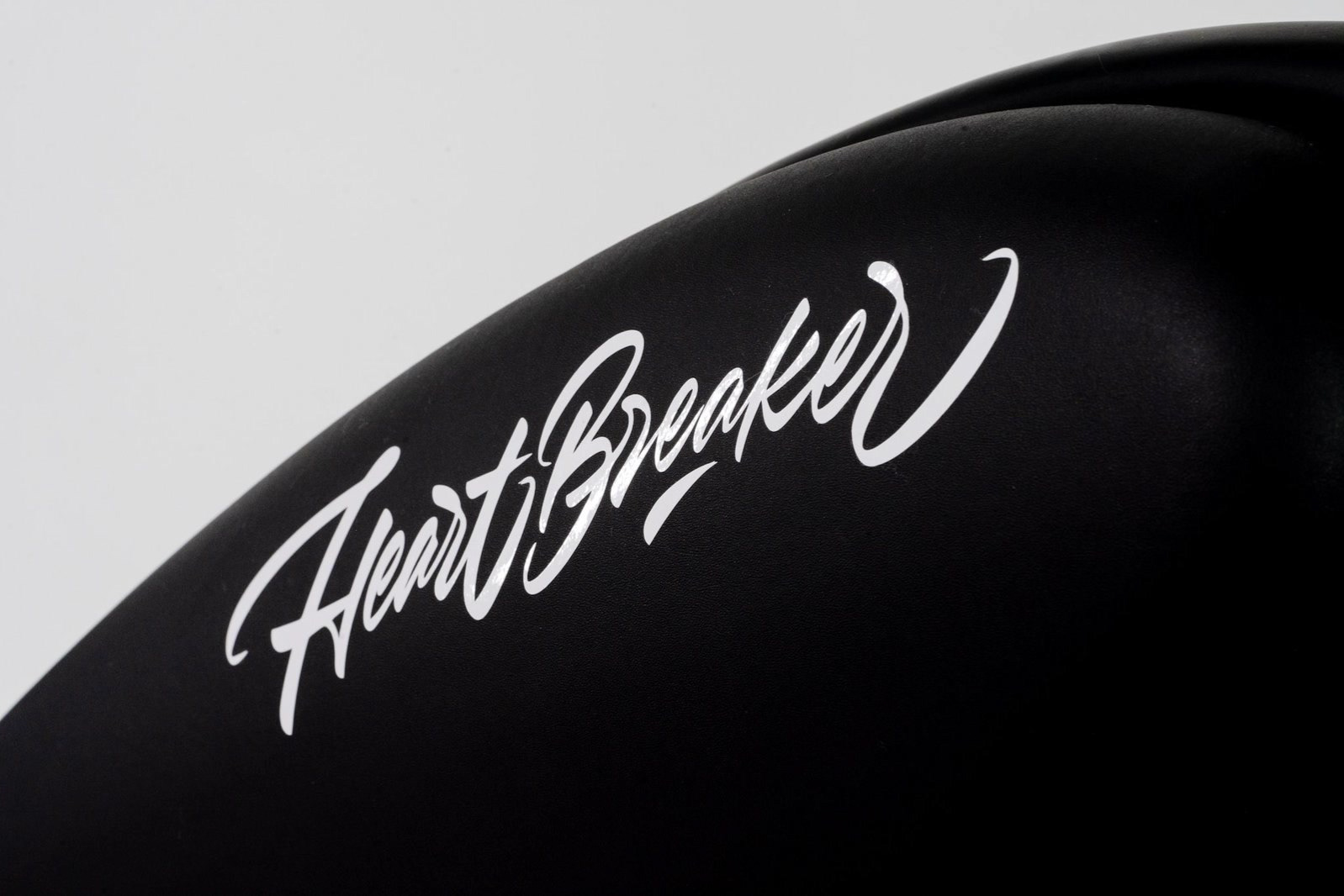 Heartbreaker - EBike lettering logotype — Изображение №1 — Брендинг, Графика на Dprofile