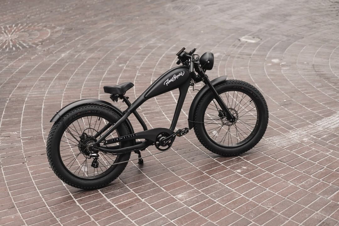 Heartbreaker - EBike lettering logotype — Изображение №65 — Брендинг, Графика на Dprofile