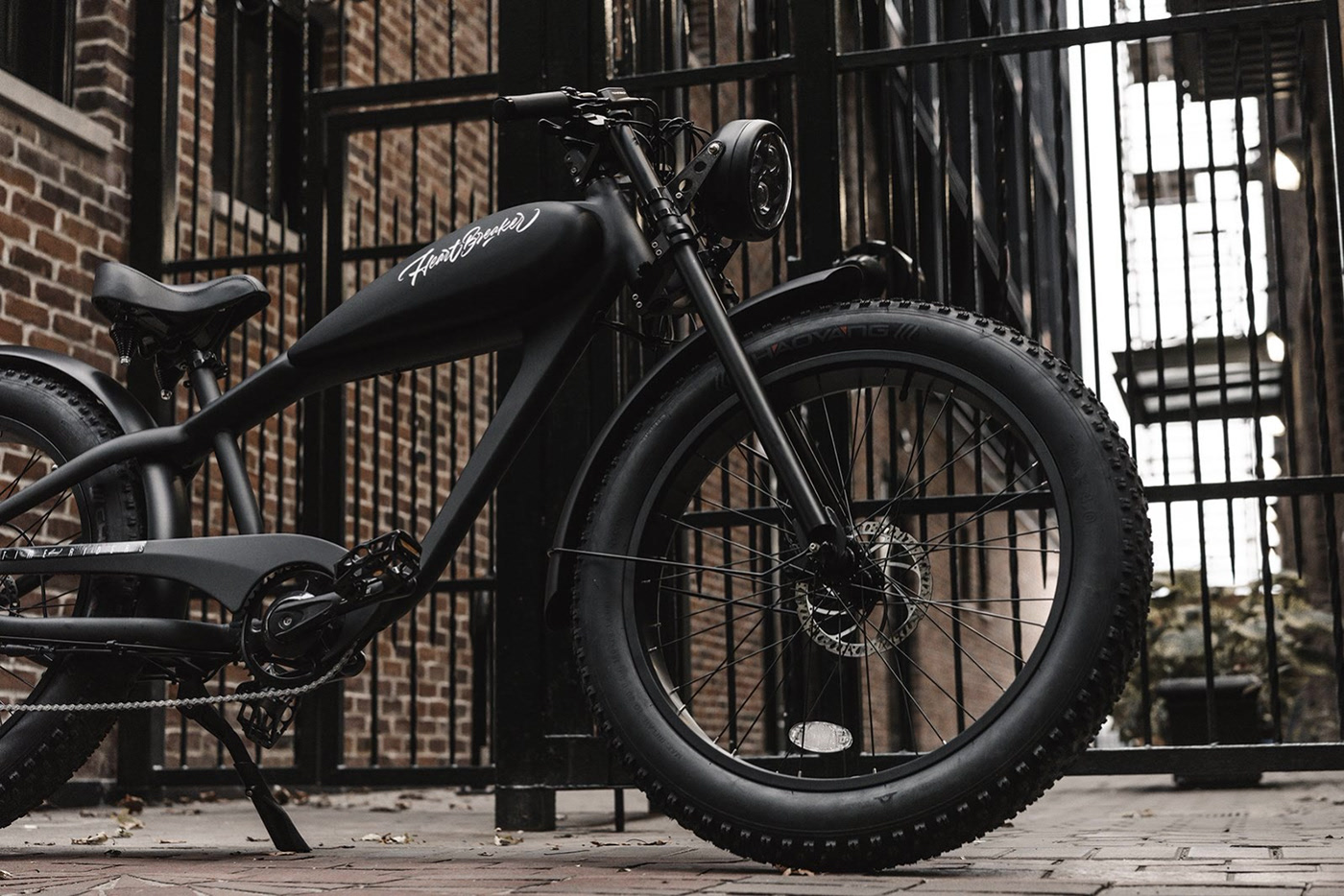 Heartbreaker - EBike lettering logotype — Изображение №27 — Брендинг, Графика на Dprofile