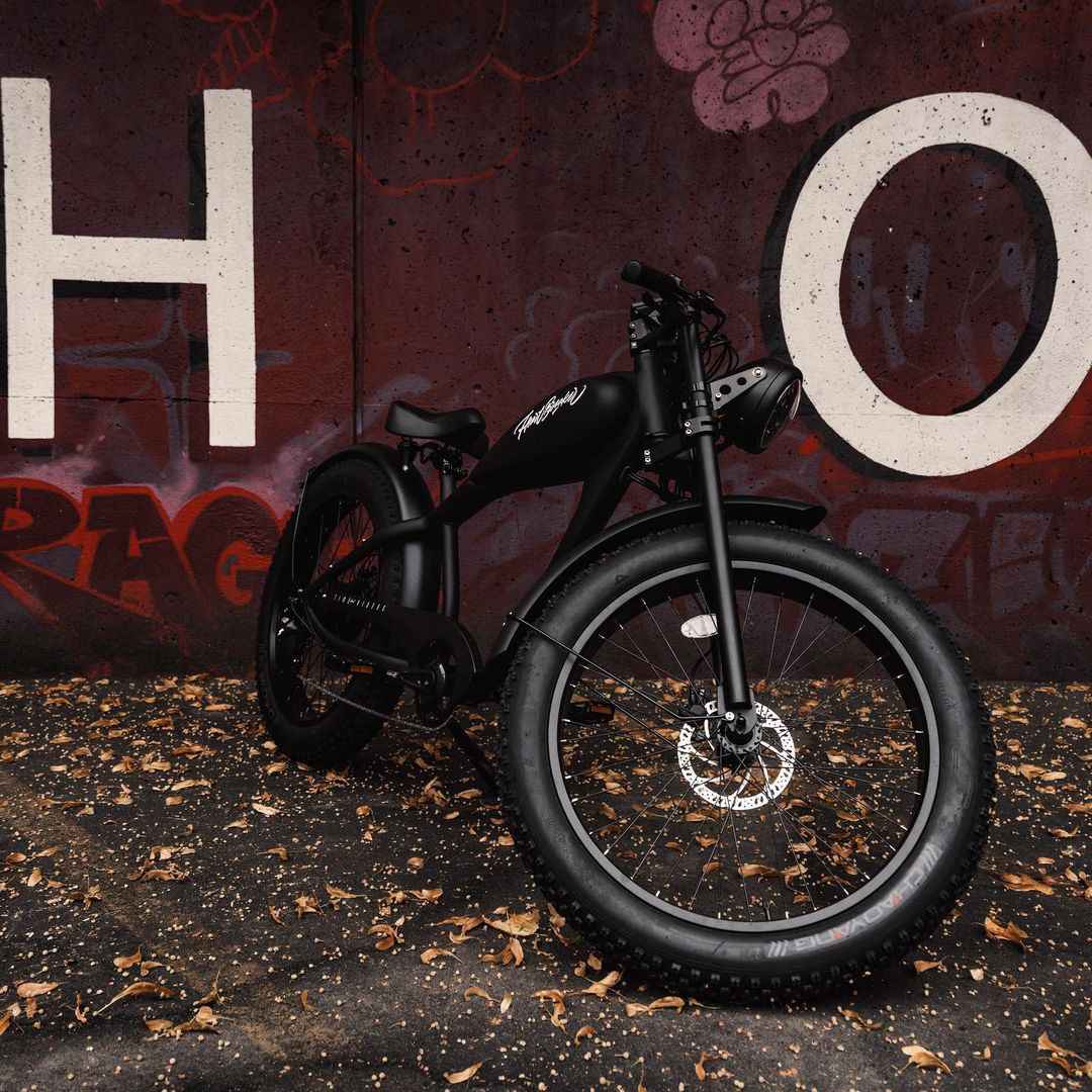Heartbreaker - EBike lettering logotype — Изображение №45 — Брендинг, Графика на Dprofile