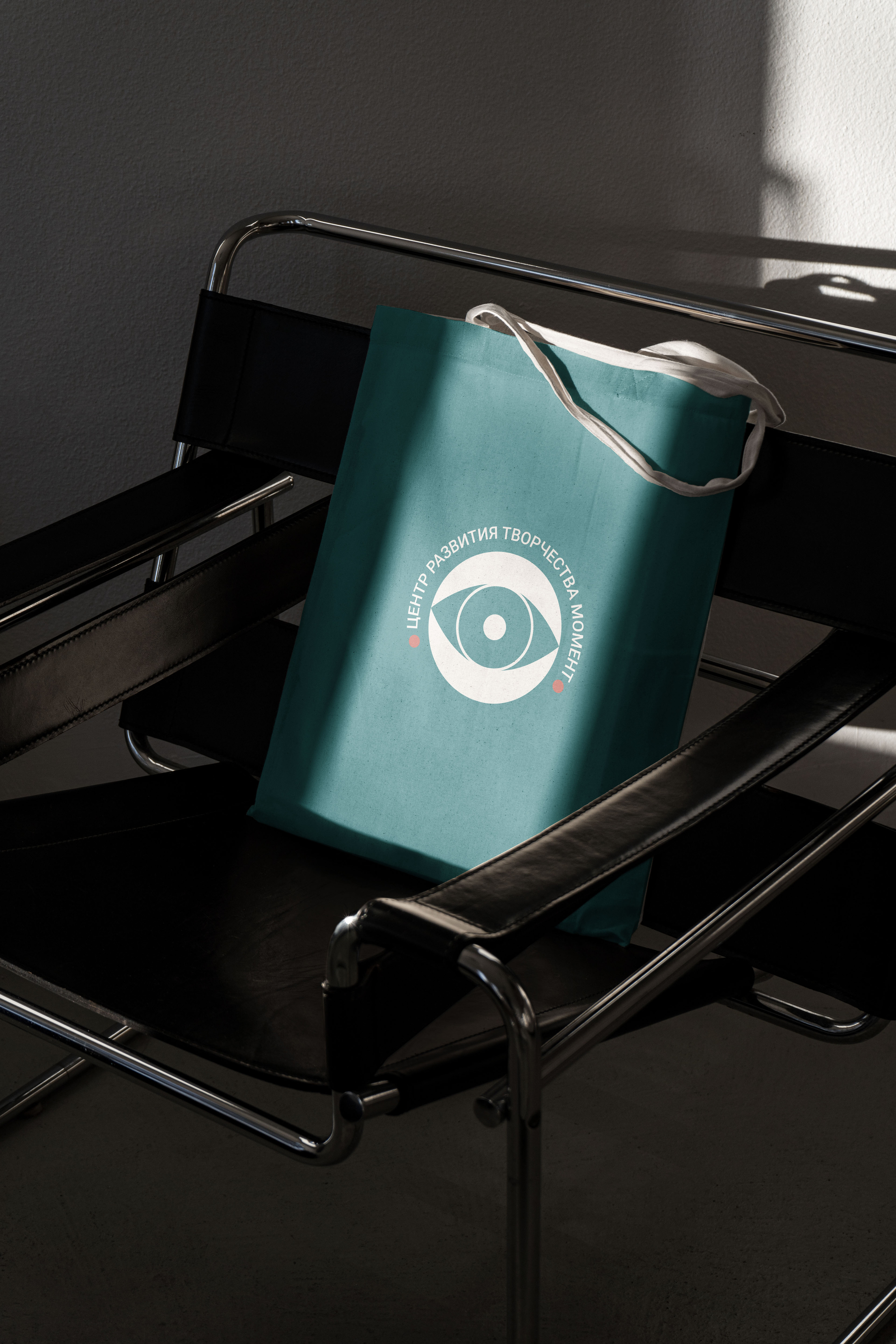 Логотип для театральной студии Момент — Изображение №8 — Брендинг на Dprofile