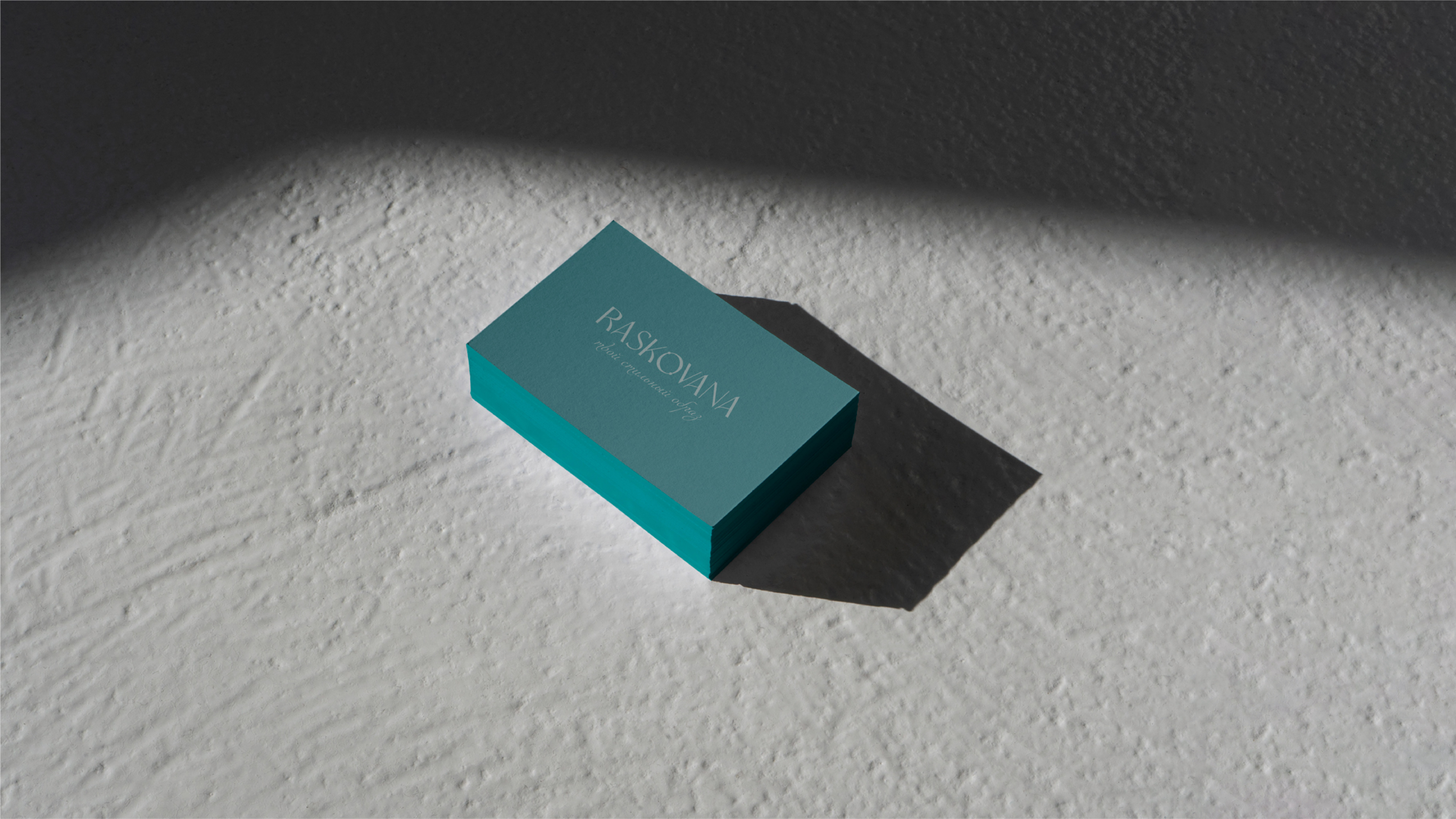 Фирменный стиль/ нейминг для бренда женской одежды — Изображение №11 — Брендинг на Dprofile