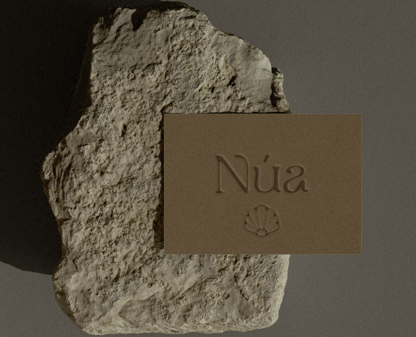 Бренд ходовой косметики. Фирменный стиль на Dprofile