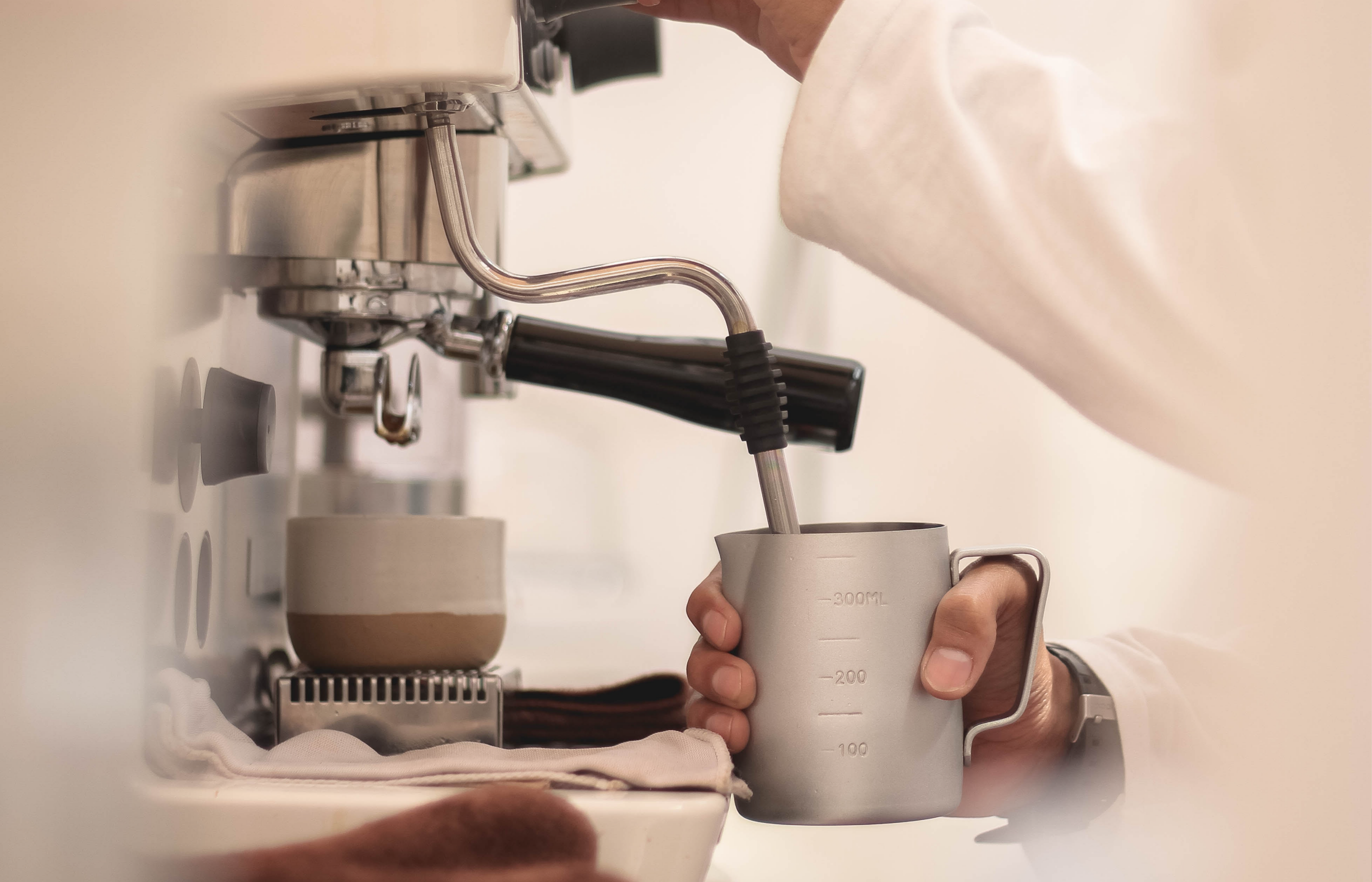 кофейня a.m. coffee | брендинг | фирменный стиль | кафе — Изображение №7 — Брендинг на Dprofile