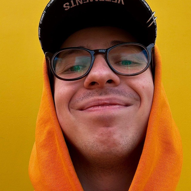 Аватар пользователя Виталий Вебер