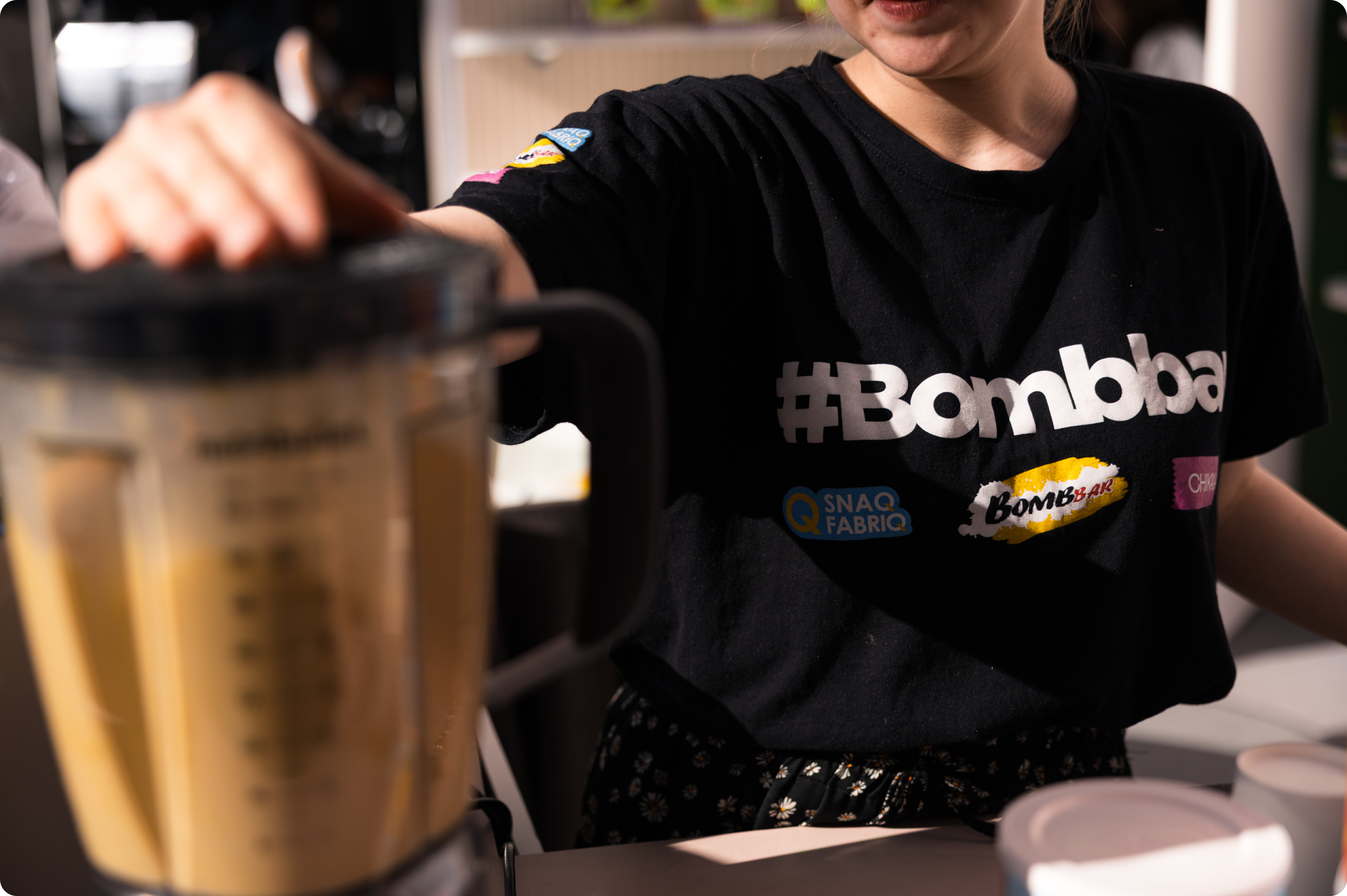 Стенд Bombbar на Coffee Tea Cacao Expo — Изображение №11 — Брендинг на Dprofile