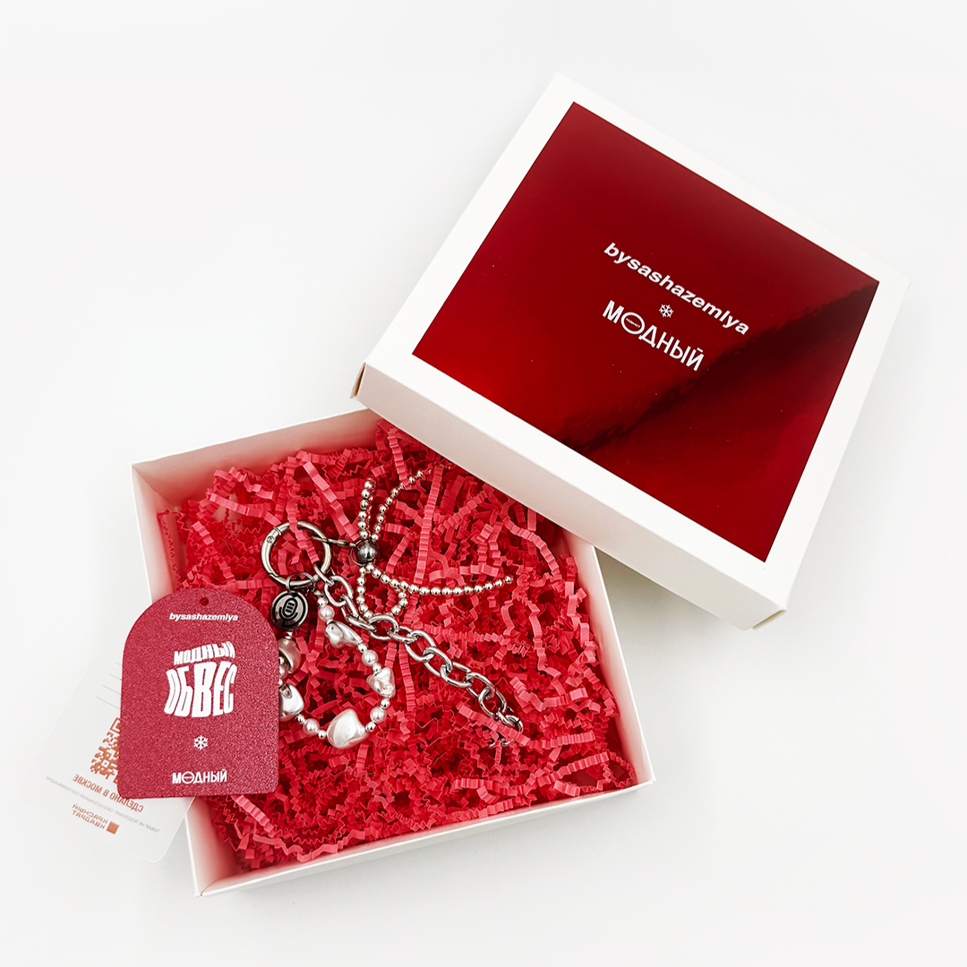 Новогодний мерч для "Модного подкаста" от bysashazemlya — Изображение №6 — Брендинг на Dprofile