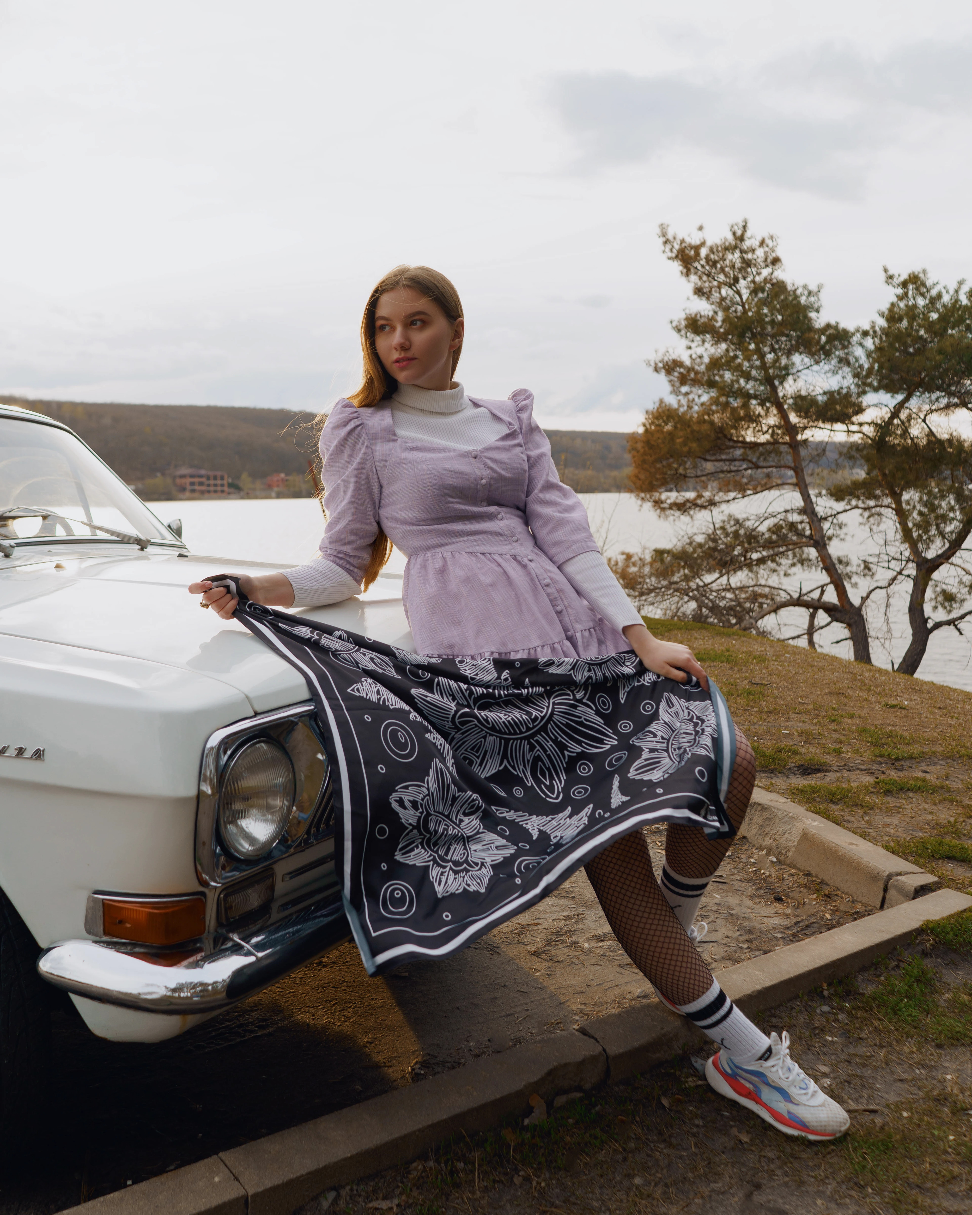 Silk scarf by Wolf — Изображение №1 — Брендинг на Dprofile
