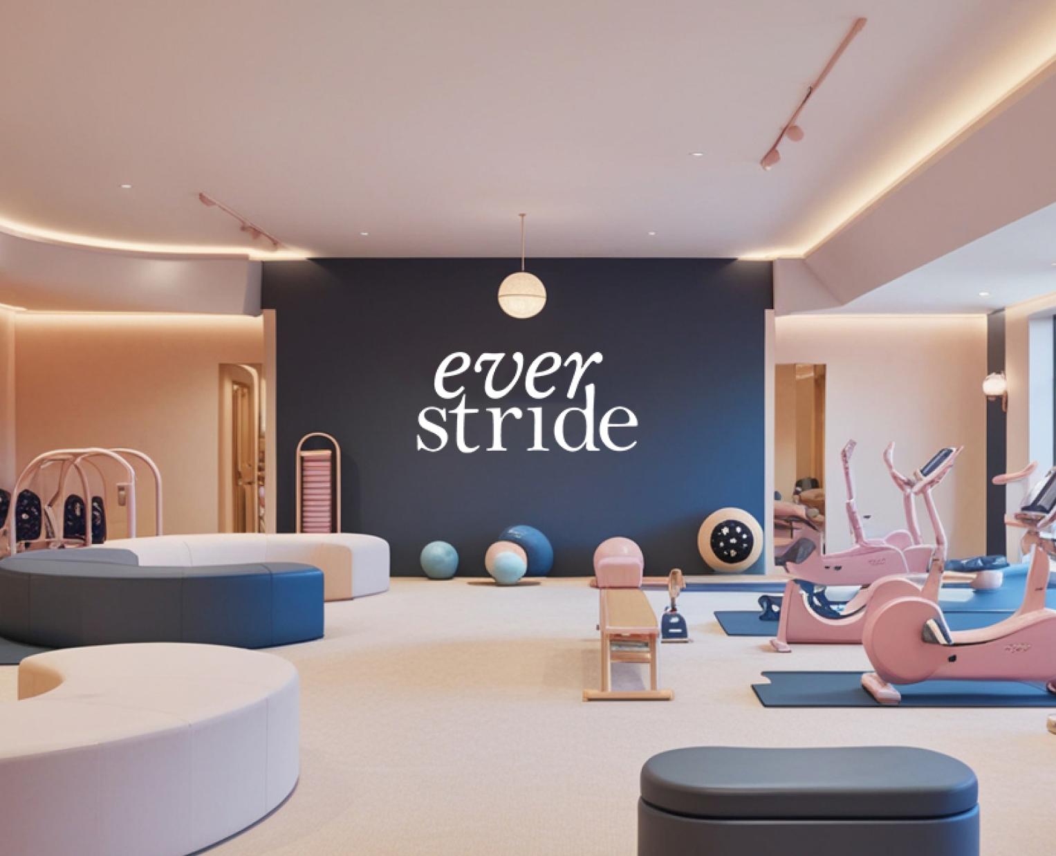 Everstride // female fitness club brand design — Брендинг на Dprofile