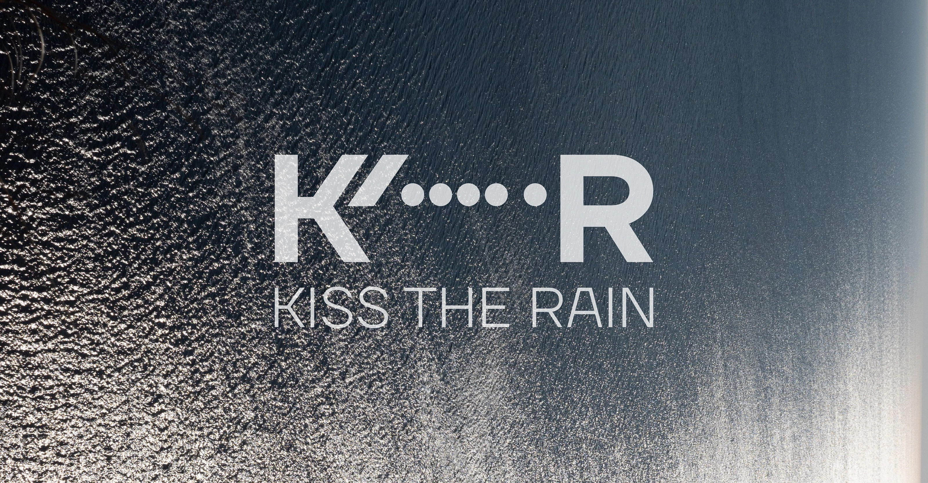 KISS THE RAIN [одежда для любых координат] — Изображение №1 — Брендинг на Dprofile