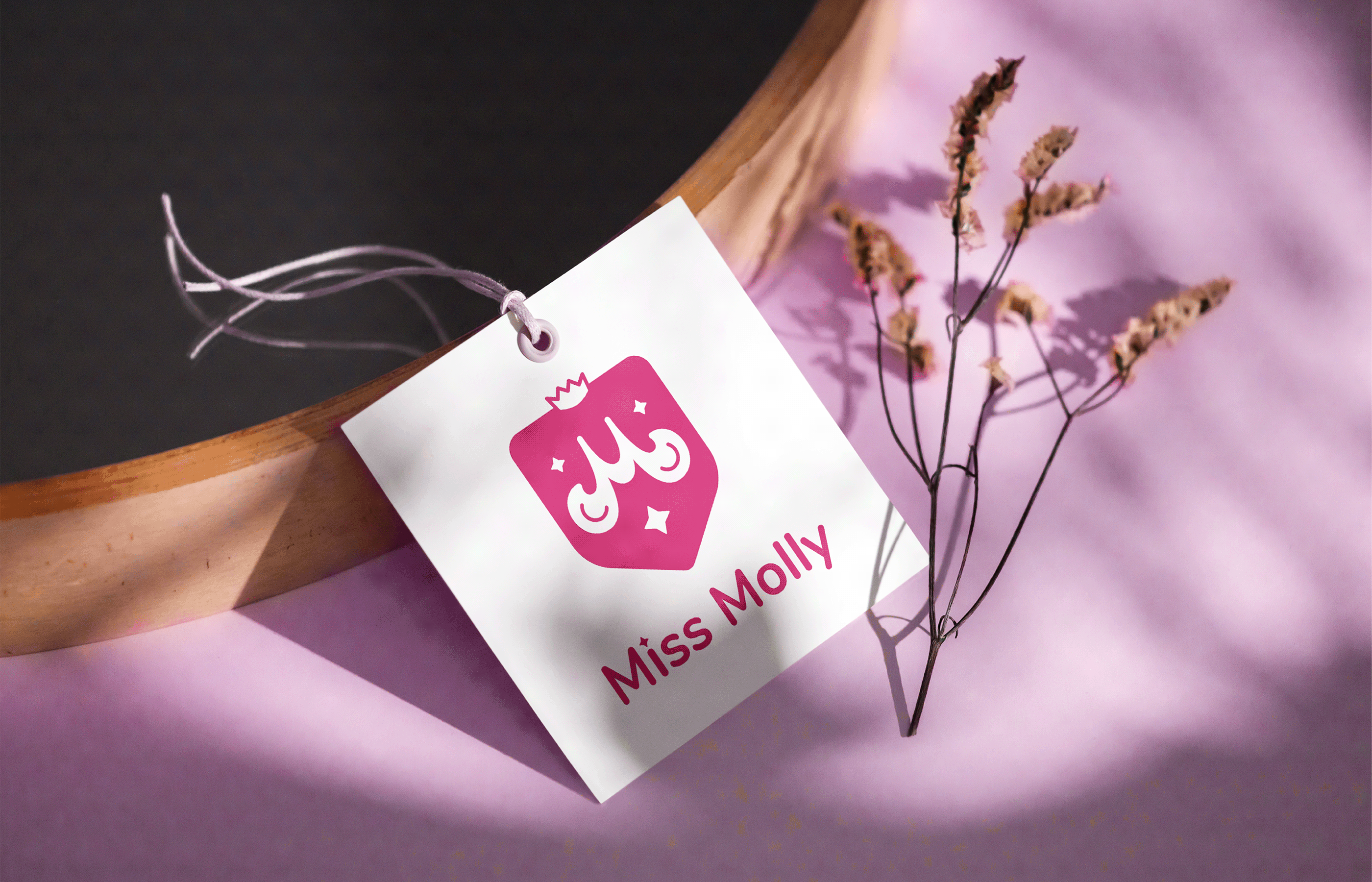 Miss Molly | Heraldic logo and branding — Изображение №7 — Брендинг, Графика на Dprofile