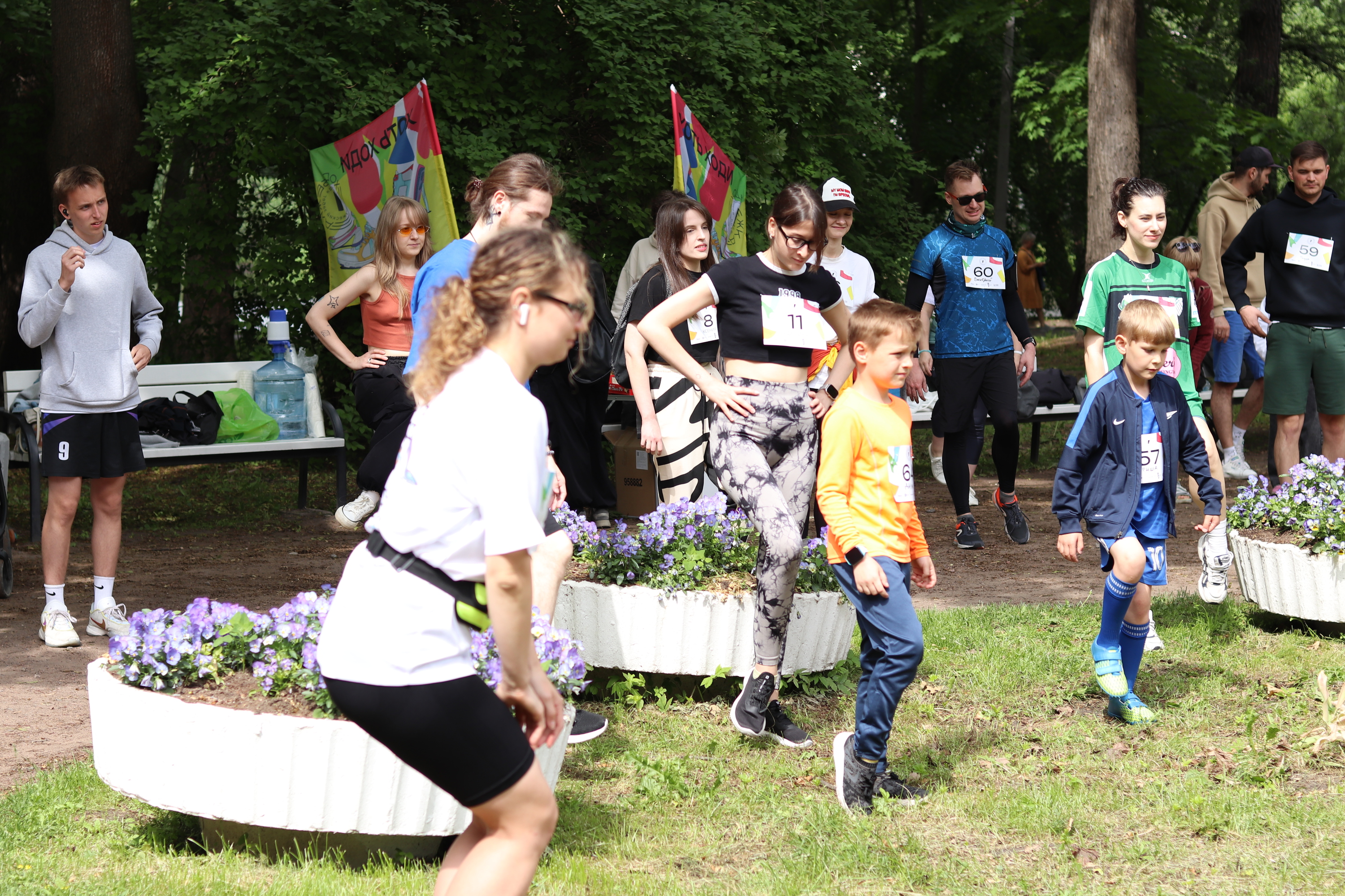 Фирменный стиль забега для креативных сил «Ходьбежка» — Изображение №11 — Брендинг, Иллюстрация на Dprofile