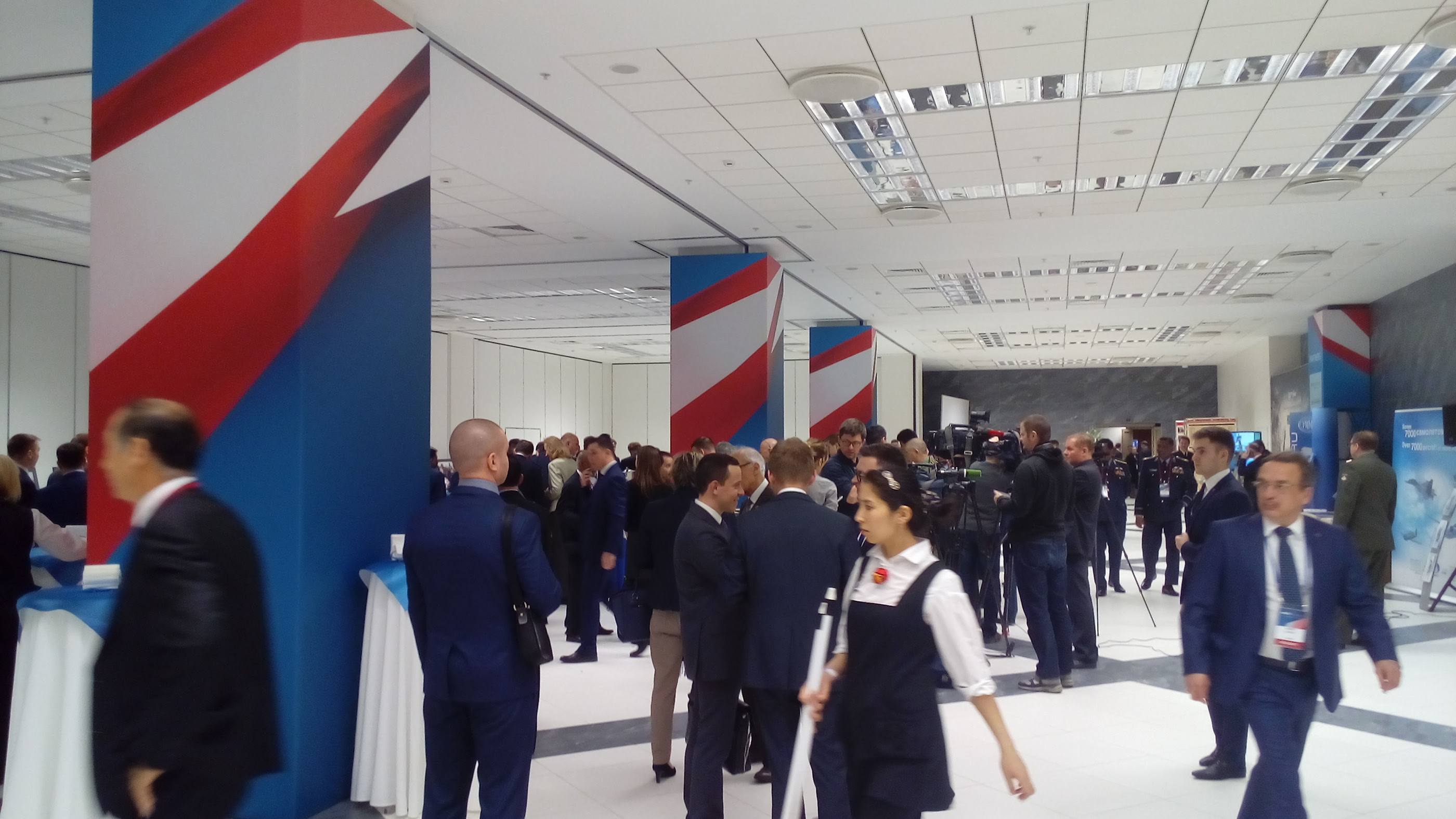 Брендинг конференции MCIS — Изображение №18 — Брендинг, Графика на Dprofile