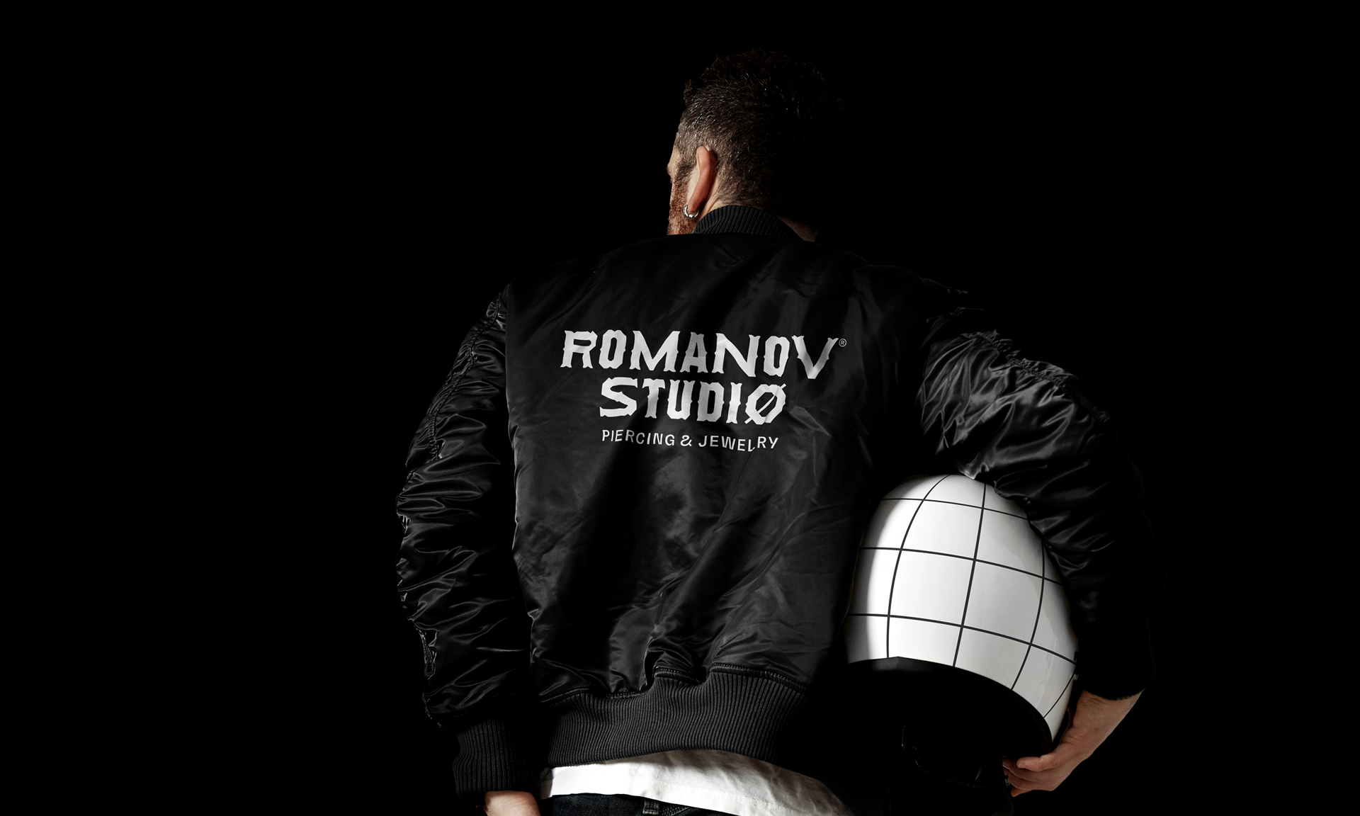 Romanov studio — piercing & jewelry | identity design — Изображение №16 — Брендинг, Графика на Dprofile