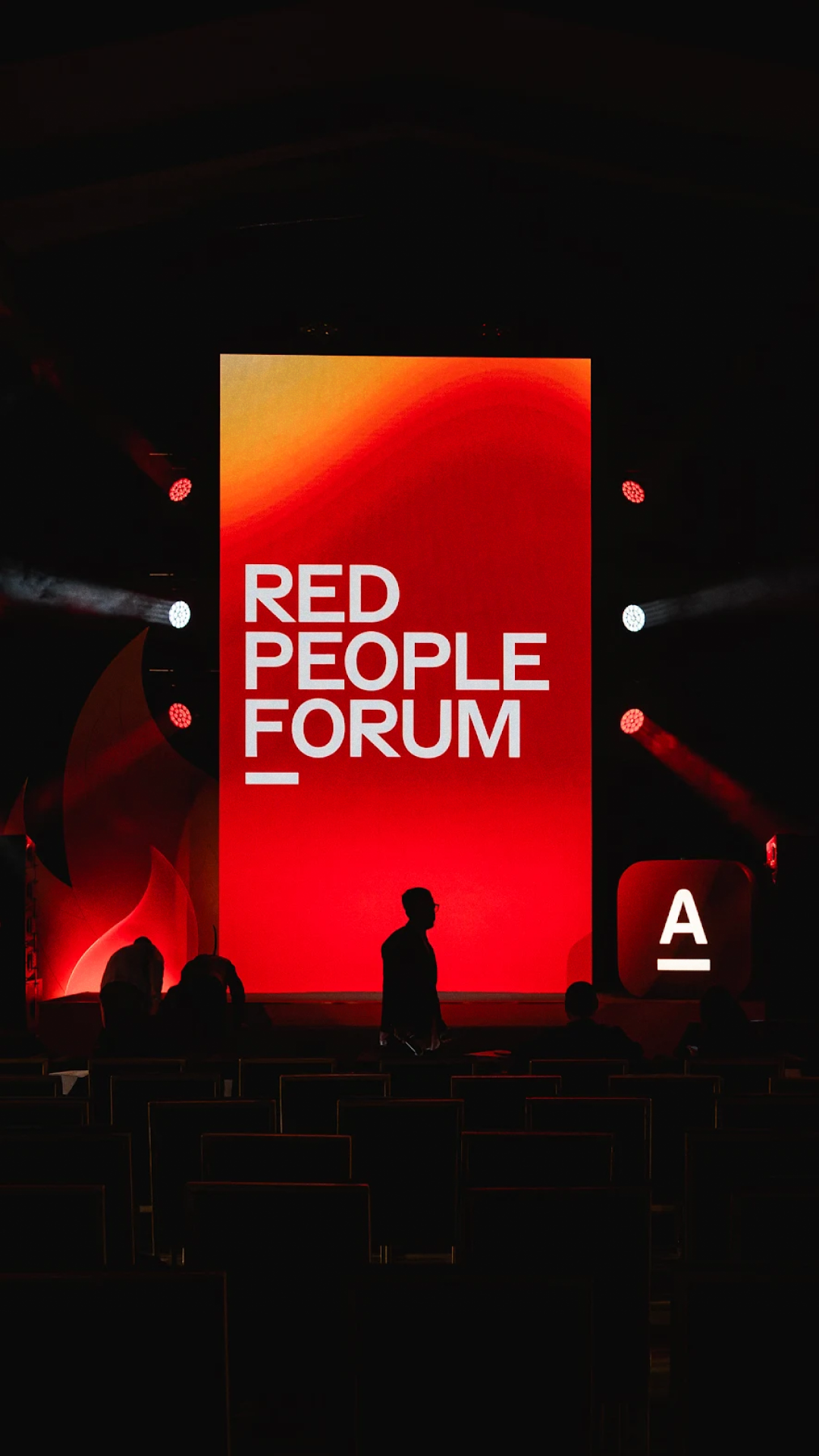 История специалиста SUETA.TEAM